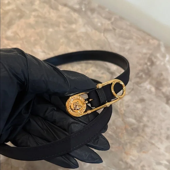Versace Black Patent Leather Belt with Gold Medusa Buckle Versace La Medusa Greco Patent Leather Belt | Black | Sizes  main image 2